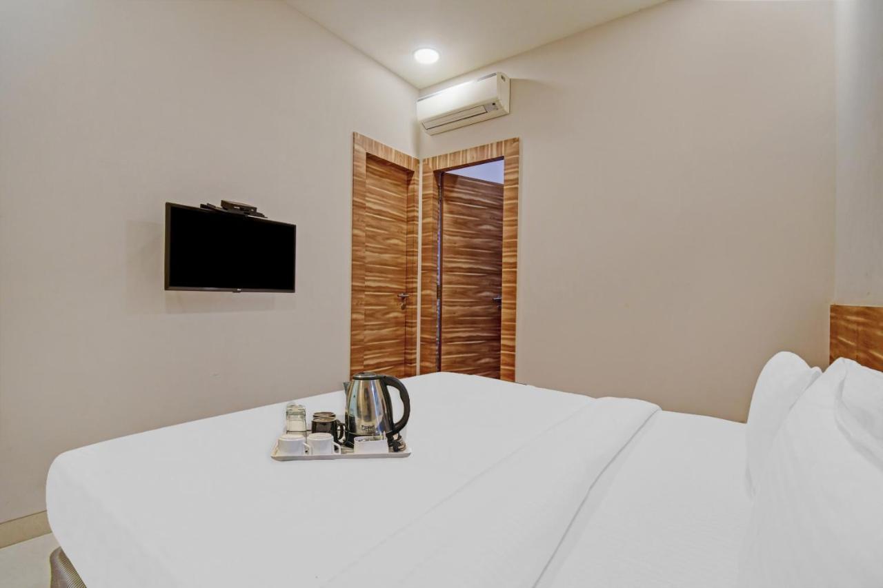 Super Townhouse Hotel All In One Near City Centre Salt Lake Salt Lake City Extérieur photo