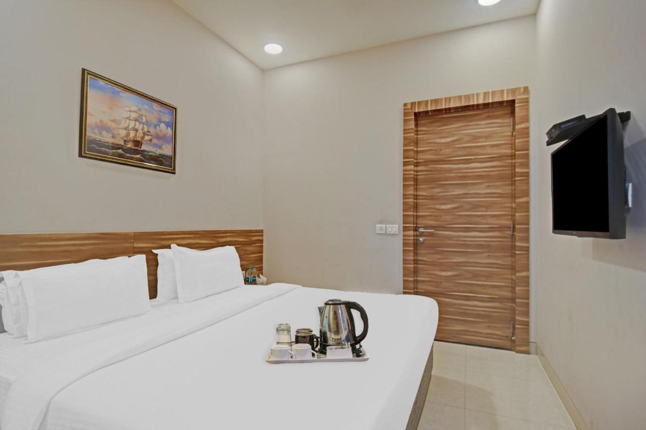 Super Townhouse Hotel All In One Near City Centre Salt Lake Salt Lake City Extérieur photo