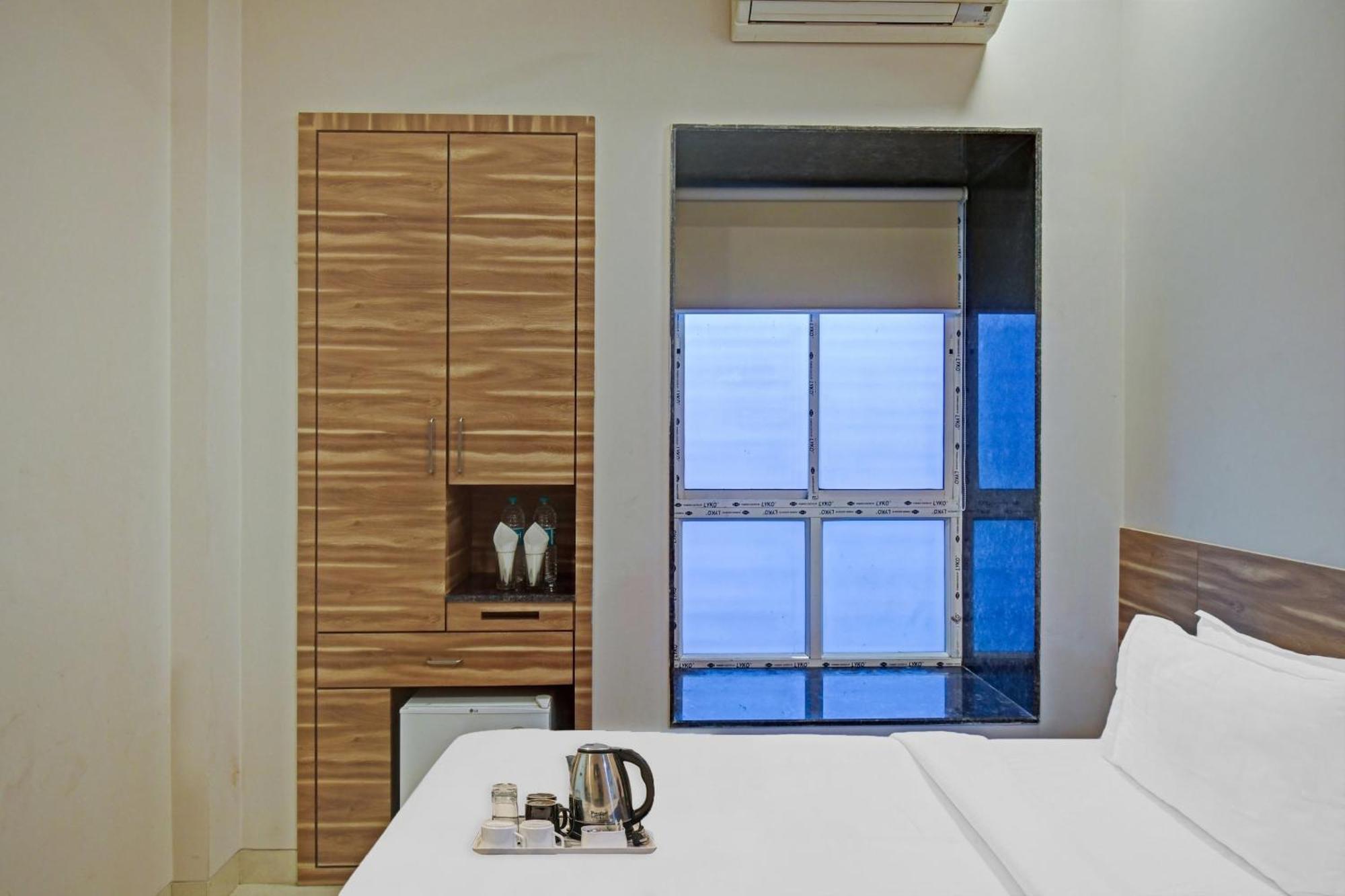 Super Townhouse Hotel All In One Near City Centre Salt Lake Salt Lake City Extérieur photo