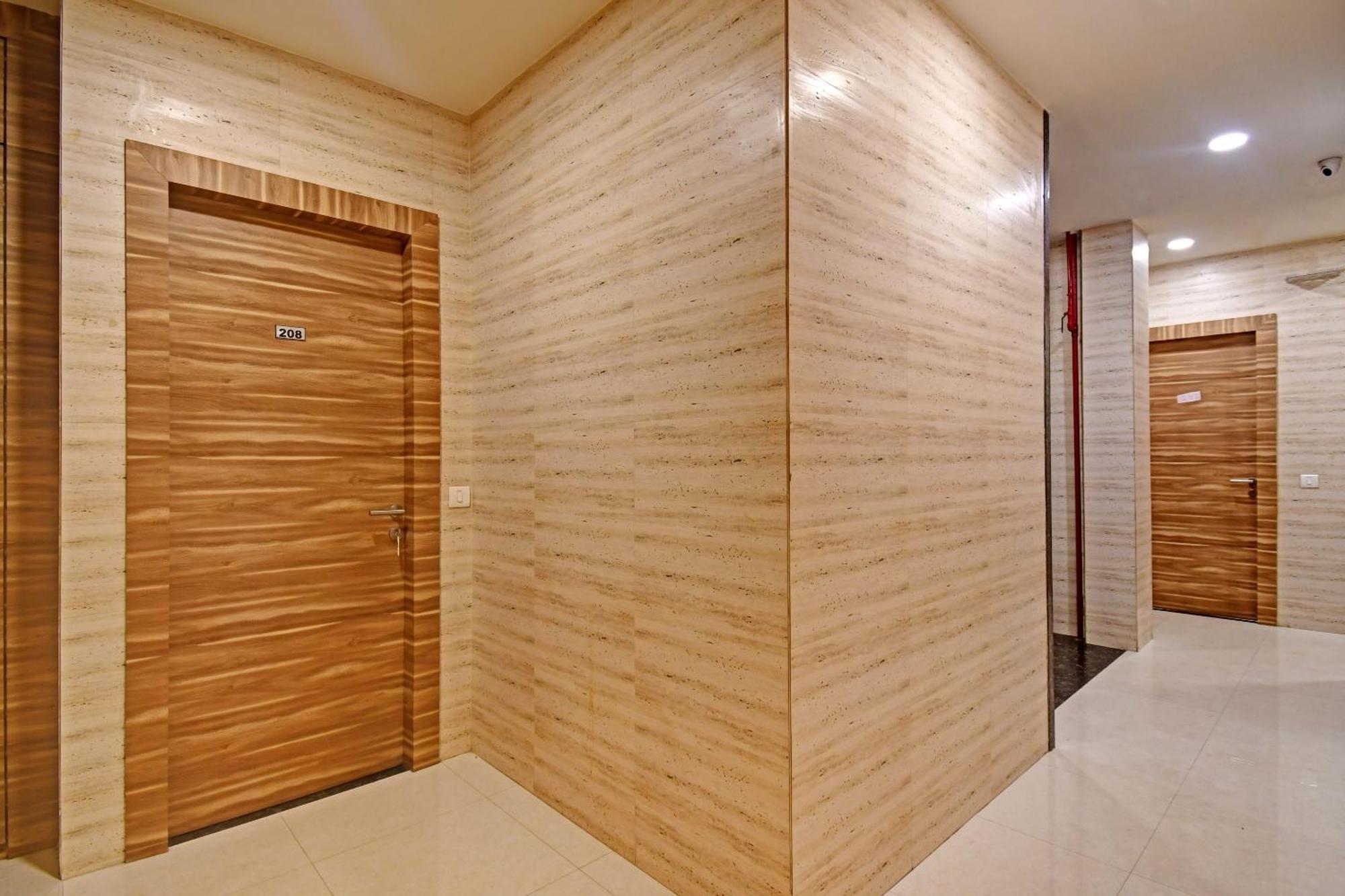 Super Townhouse Hotel All In One Near City Centre Salt Lake Salt Lake City Extérieur photo