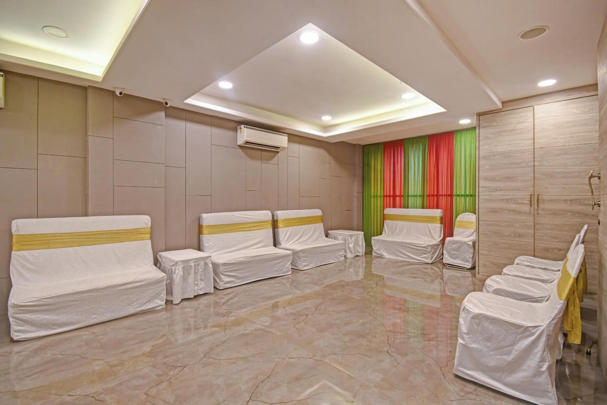 Super Townhouse Hotel All In One Near City Centre Salt Lake Salt Lake City Extérieur photo